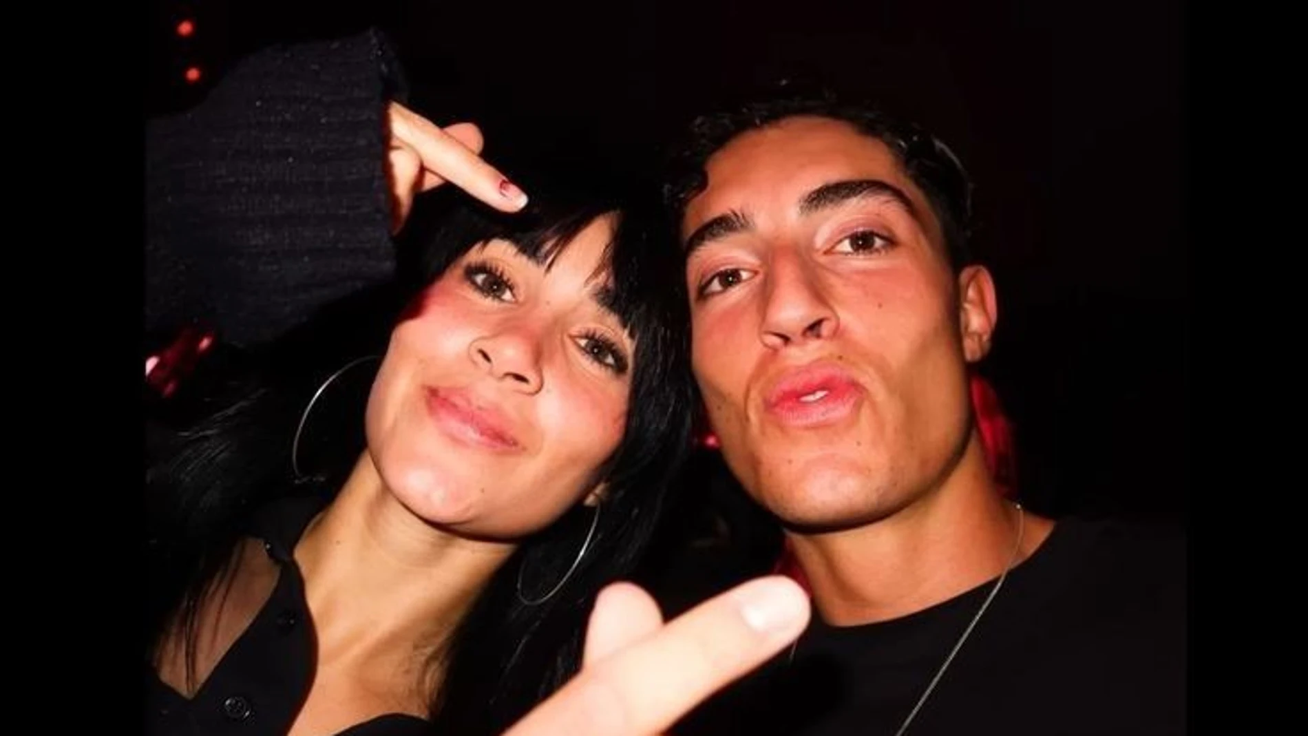 Aitana y Plex en Japón Aitana y Plex en Japón