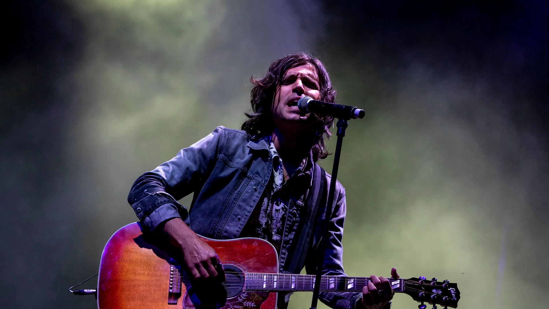 Rulo le dedica una canción a su hijo fallecido en el Sonorama: "Hace dos meses recibí la peor llamada de mi vida" Rulo le dedica una canción a su hijo fallecido en el Sonorama: "Hace dos meses recibí la peor llamada de mi vida"
