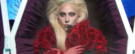 Lady Gaga en el adelanto de 'Miércoles'