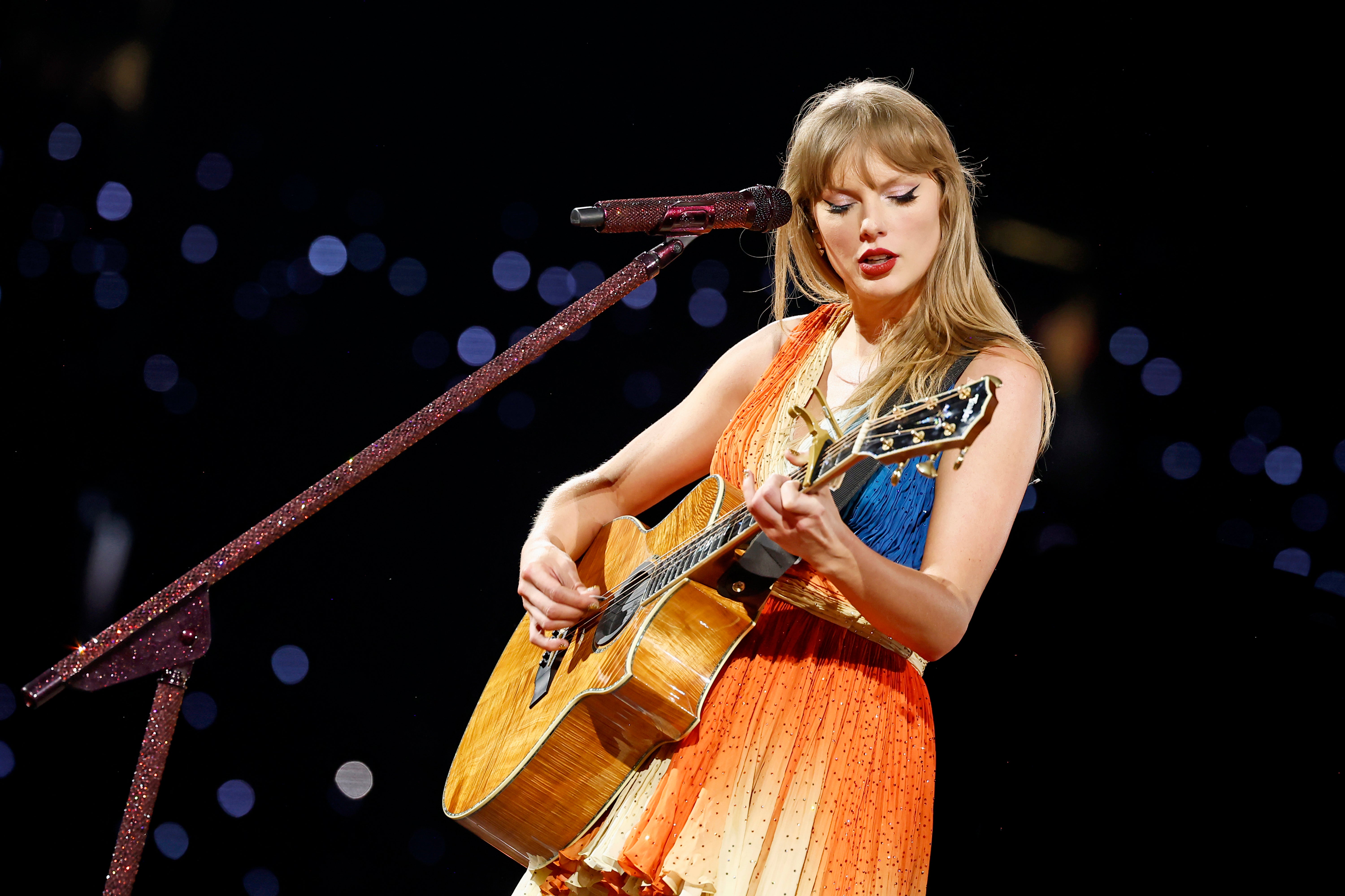La artista Taylor Swift La artista Taylor Swift