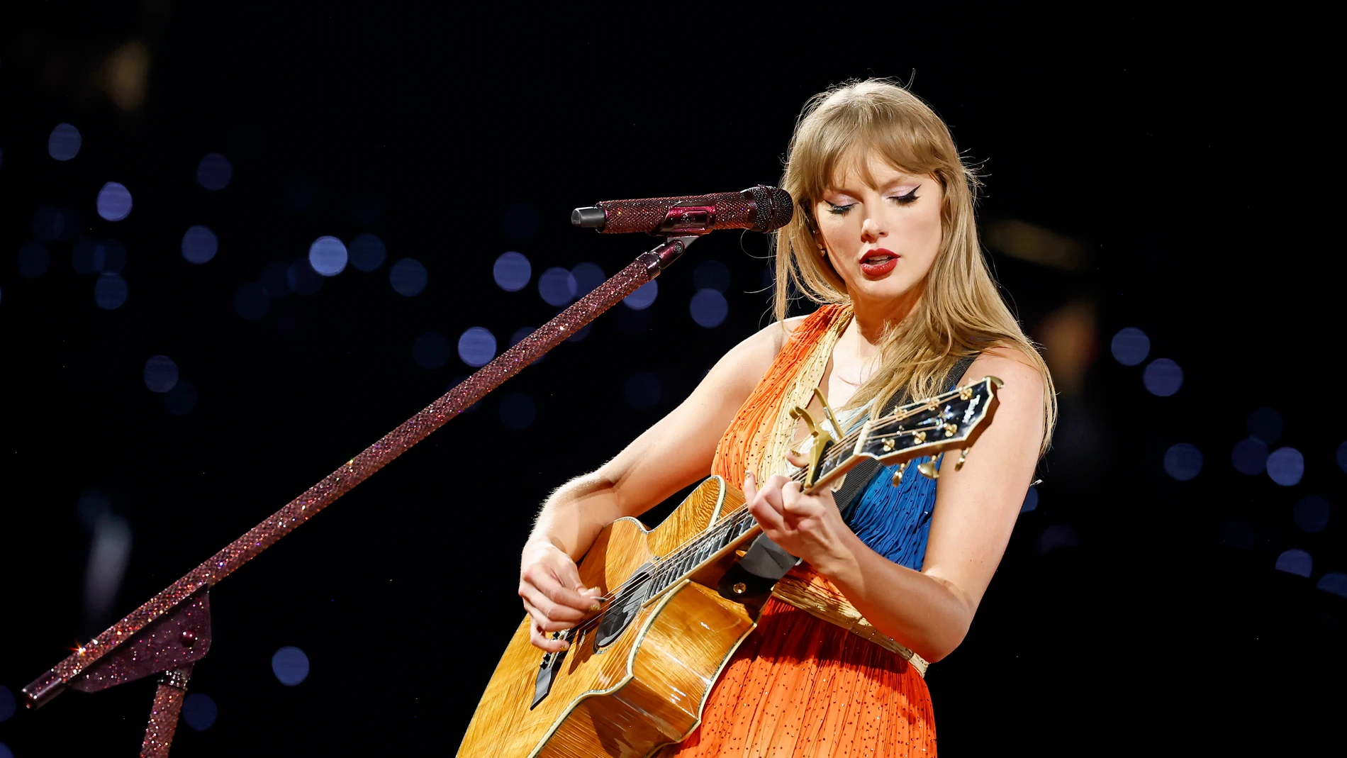 La artista Taylor Swift La artista Taylor Swift