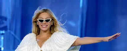 Beyoncé gana su primer premio Emmy por 'Beyoncé Bowl' y se encuentra a medio camino del EGOT Beyoncé gana su primer premio Emmy por 'Beyoncé Bowl' y se encuentra a medio camino del EGOT