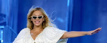 Beyoncé gana su primer premio Emmy por 'Beyoncé Bowl' y se encuentra a medio camino del EGOT Beyoncé gana su primer premio Emmy por 'Beyoncé Bowl' y se encuentra a medio camino del EGOT