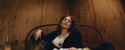 Florence + The Machine portada 'Everybody Scream'