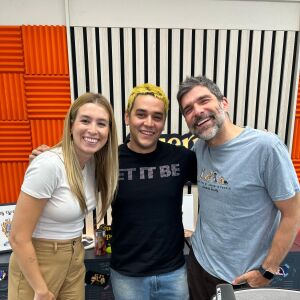 Barry B mostró en 'Cuerpos especiales' el adelanto de su próximo single 'Otro día más' Barry B mostró en 'Cuerpos especiales' el adelanto de su próximo single 'Otro día más'