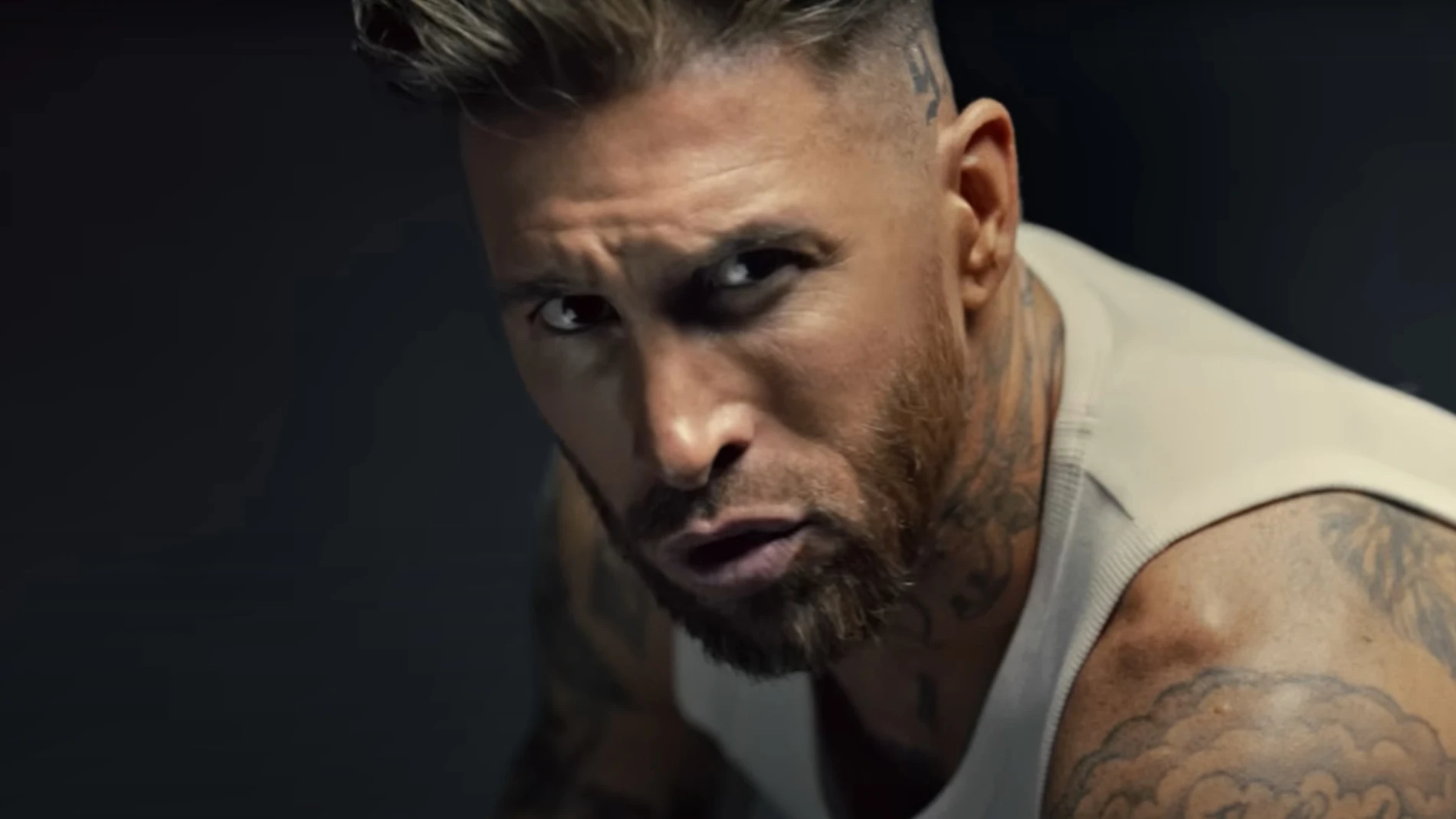 Sergio Ramos en el videoclip de 'Cibeles' Sergio Ramos en el videoclip de 'Cibeles'