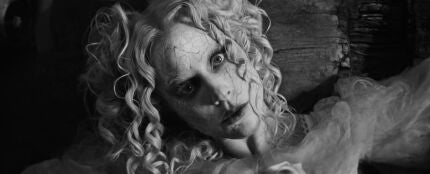 Lady Gaga en el videoclip de 'The Dead Dance'