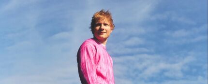 Ed Sheeran en el videoclip de 'Old Phone'