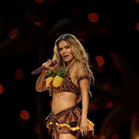 Karol G en su espectáculo en la NFL Karol G en su espectáculo en la NFL