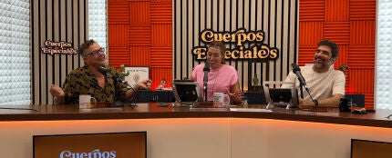 Supremme de Luxe visita Cuerpos especiales Supremme de Luxe visita Cuerpos especiales