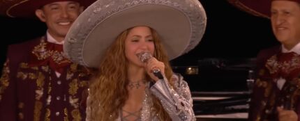 Shakira homenajea a su padre con el lanzamiento de 'Sombras', su versión de la ranchera en directo