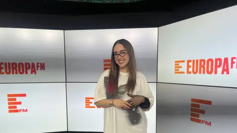 La artista Ela Taubert en Europa FM La artista Ela Taubert en Europa FM