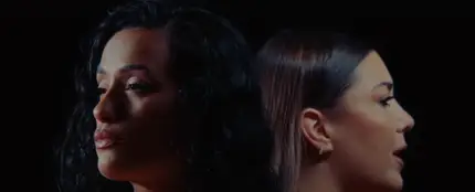 Chanel y Lapili, en el videoclip de Matahari Chanel y Lapili, en el videoclip de Matahari