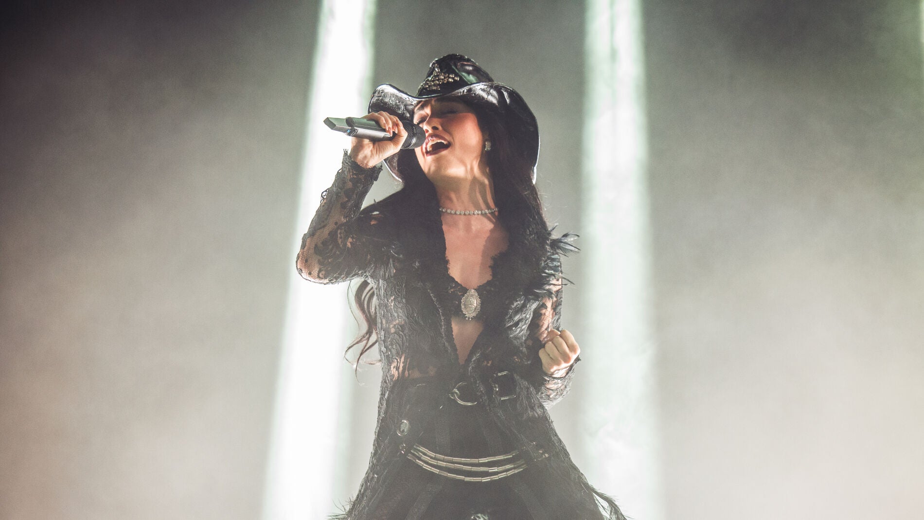 Lali durante su show en la Sala La Riviera de Madrid