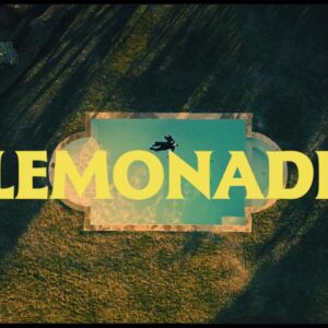 Louis Tomlinson lanza 'Lemonade', una joya audiovisual refrescante a la par que alucinante