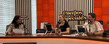 Espido Freire con Eva Soriano y Nacho García en Cuerpos especiales Espido Freire con Eva Soriano y Nacho García en Cuerpos especiales