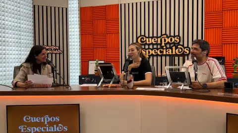 Espido Freire con Eva Soriano y Nacho García en Cuerpos especiales Espido Freire con Eva Soriano y Nacho García en Cuerpos especiales