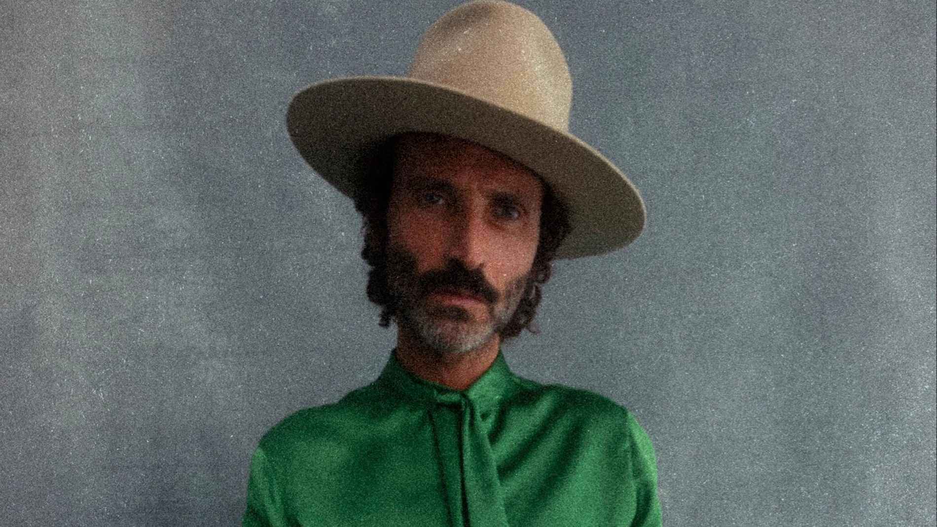 Cartel del 'Tour Gigante Fin de Gira España 2026' de Leiva Cartel del 'Tour Gigante Fin de Gira España 2026' de Leiva