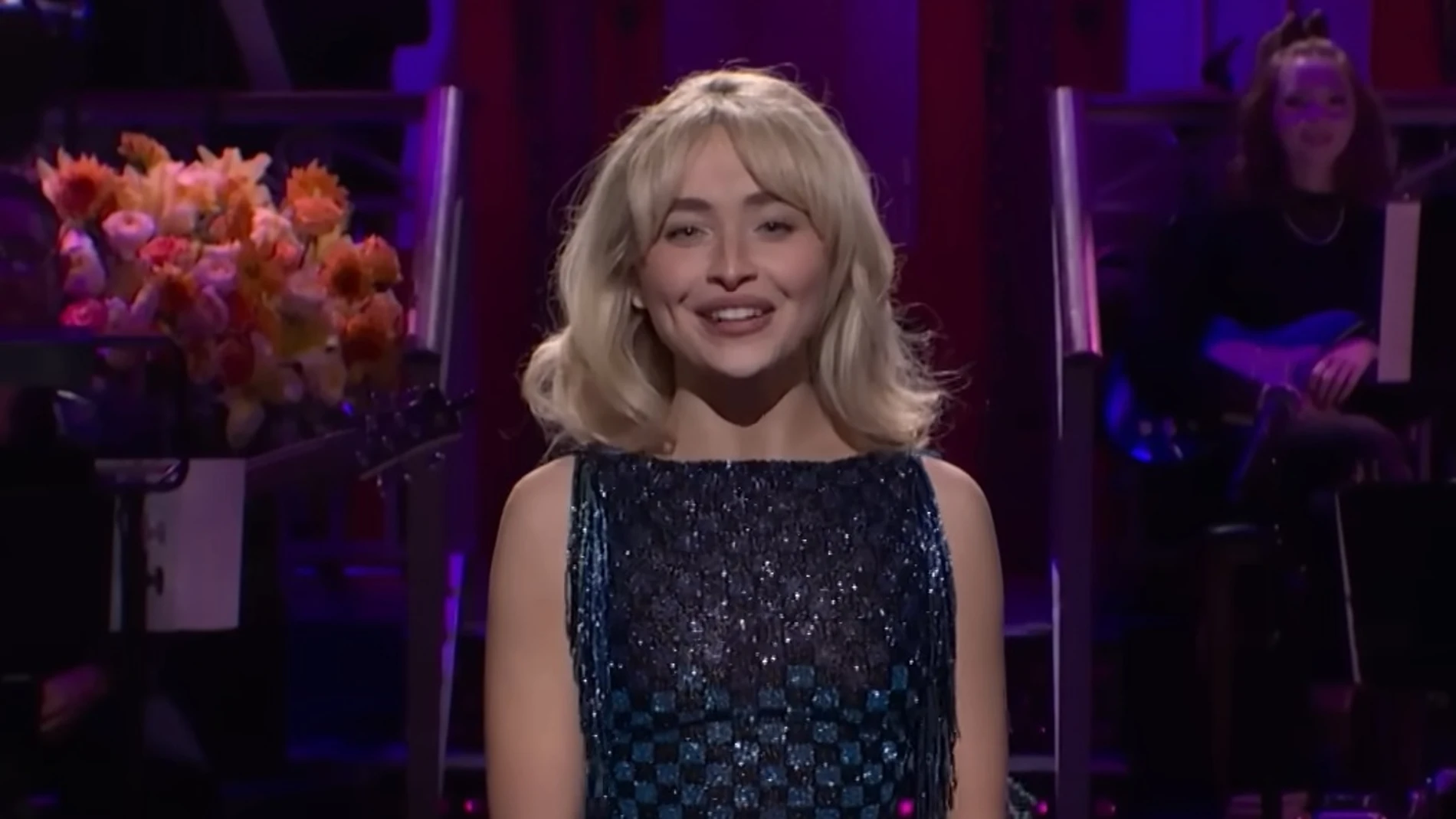 Sabrina Carpenter durante su monólogo en 'SNL' Sabrina Carpenter durante su monólogo en 'SNL'