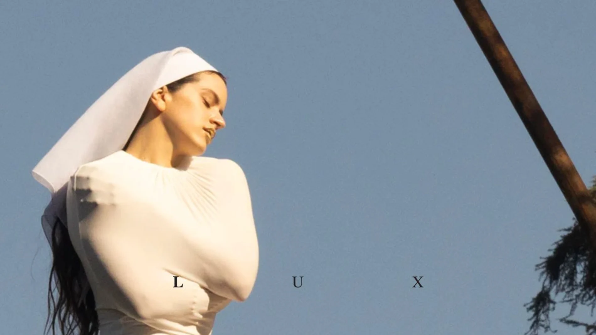 Rosalía desvela el tracklist de LUX, con cuatro partes y canciones antiguas Rosalía desvela el tracklist de LUX, con cuatro partes y canciones antiguas