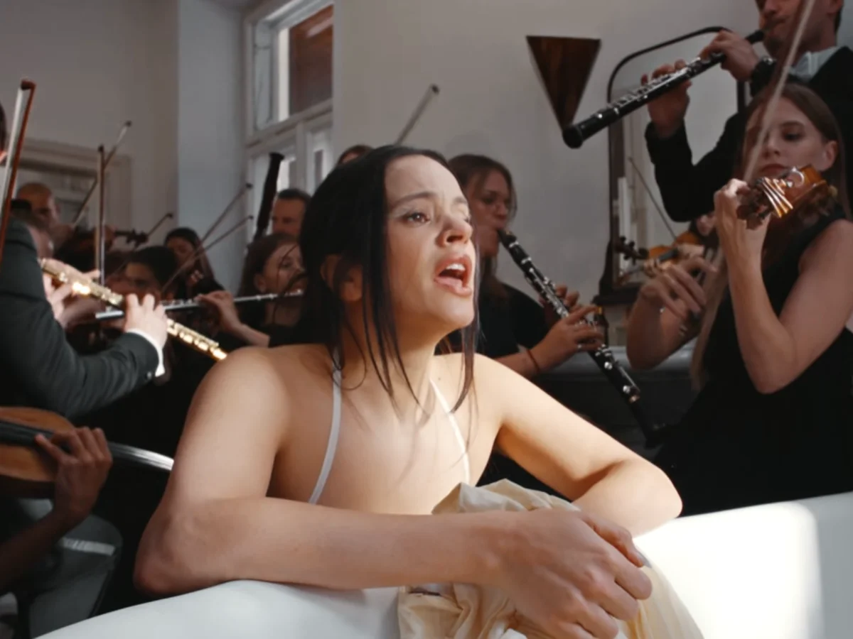 Rosalía en el videoclip de la canción 'Berghain' Rosalía en el videoclip de la canción 'Berghain'