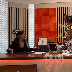 Espido Freire compara 'El gato volador' con el Apocalipsis de San Juan Espido Freire compara 'El gato volador' con el Apocalipsis de San Juan