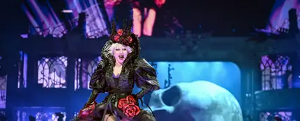 Lady gaga en el concierto de Londres con 'The Mayhem Ball tour' Lady gaga en el concierto de Londres con 'The Mayhem Ball tour'