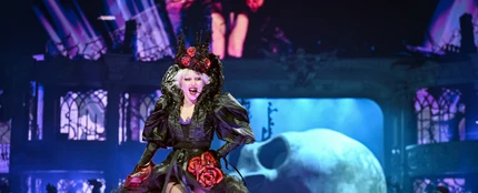 Lady gaga en el concierto de Londres con 'The Mayhem Ball tour' Lady gaga en el concierto de Londres con 'The Mayhem Ball tour'