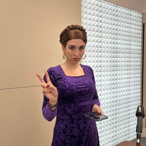 Eva Soriano celebra Halloween con una canción homenaje al cine de terror Eva Soriano celebra Halloween con una canción homenaje al cine de terror