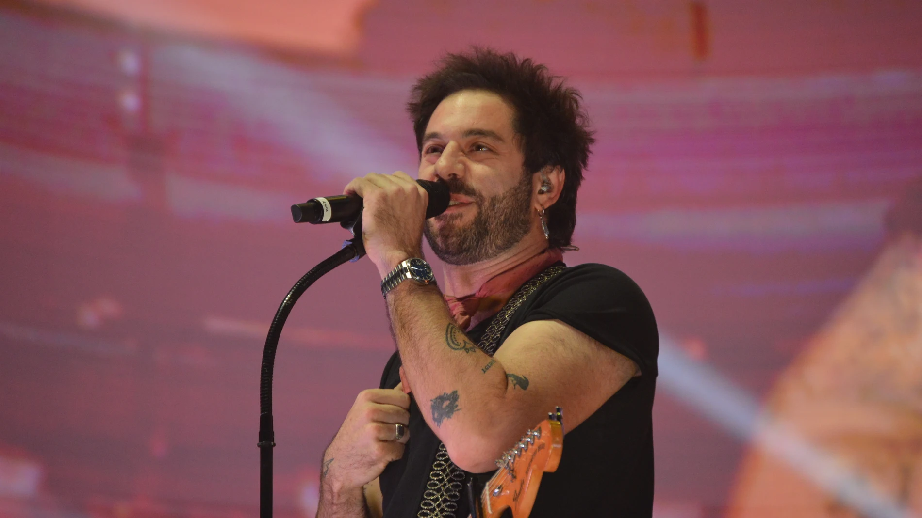 Rafa Val, vocalista de Viva Suecia Rafa Val, vocalista de Viva Suecia