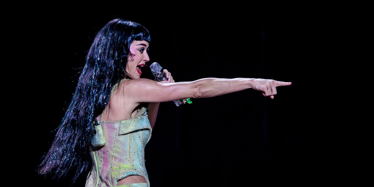 Katy Perry, en el concierto en Bolonia de la gira The Lifetimes Tour 