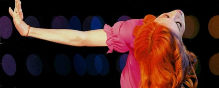 Madonna, en la portada del disco 'Confessions on a Dance Floor' (2005). Madonna, en la portada del disco 'Confessions on a Dance Floor' (2005).