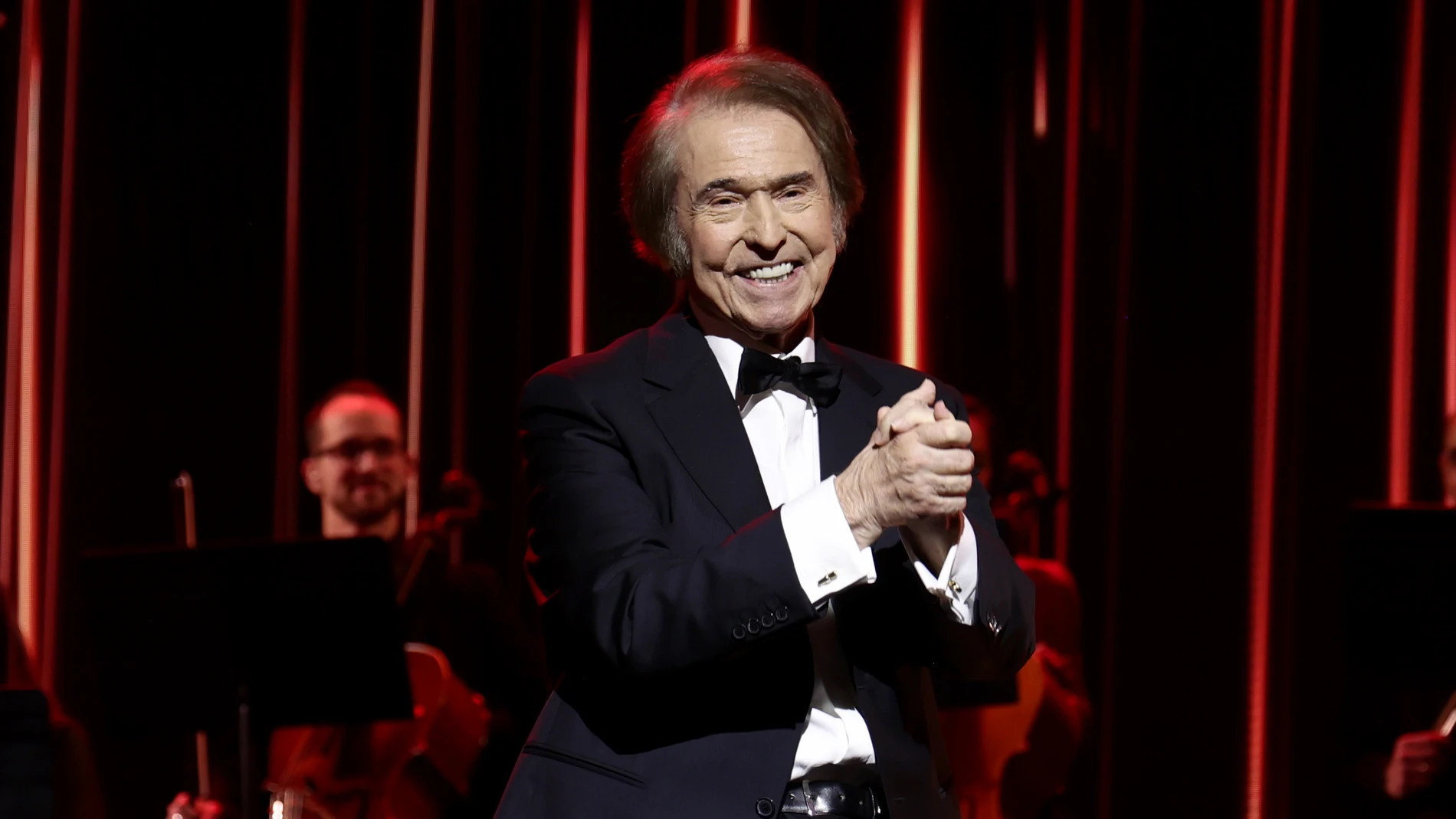 Raphael en el recital en su honor como Persona del Año en los Latin Grammy Raphael en el recital en su honor como Persona del Año en los Latin Grammy