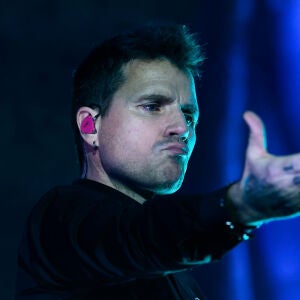 Dani Martín cumple la promesa que le hizo a Griezmann en su concierto Dani Martín cumple la promesa que le hizo a Griezmann en su concierto