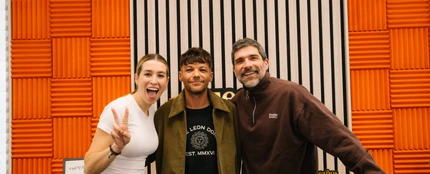 Louis Tomlinson, con Eva Soriano y Nacho García en Cuerpos especiales Louis Tomlinson, con Eva Soriano y Nacho García en Cuerpos especiales