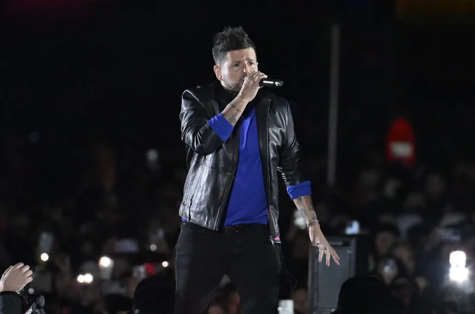 Pablo López en el encendido de las luces de Navidad en Cibeles (Madrid) Pablo López en el encendido de las luces de Navidad en Cibeles (Madrid)