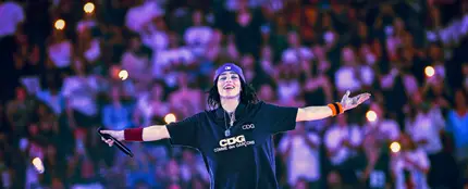 Billie Eilish actuando en el The O2 Arena Billie Eilish actuando en el The O2 Arena
