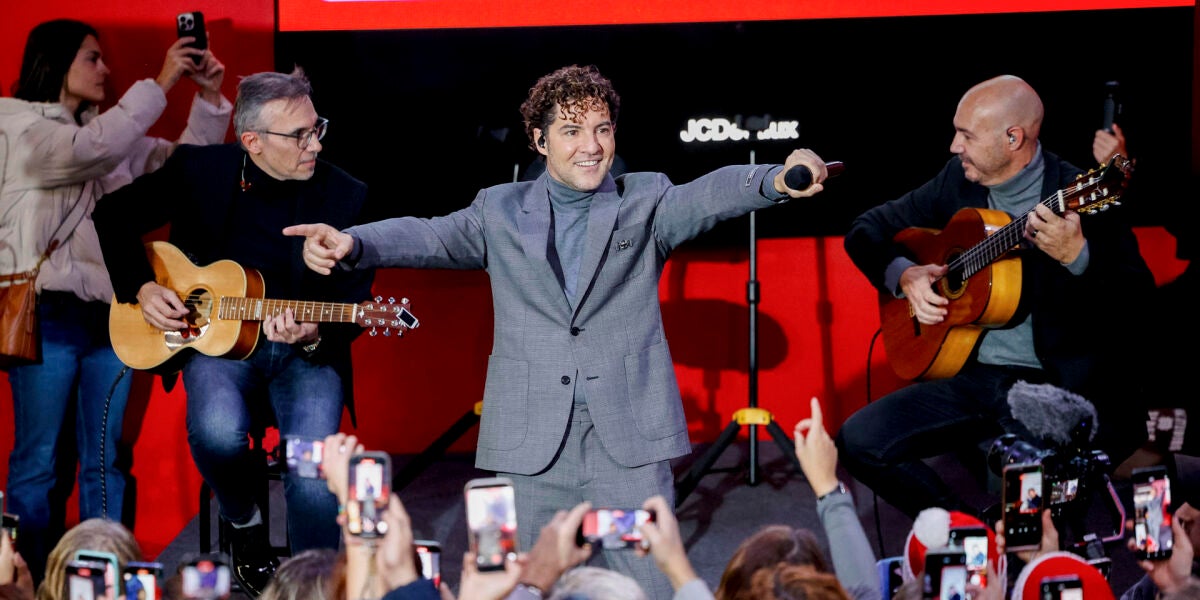 David Bisbal, en la estación Puerta del Sol del metro de Madrid