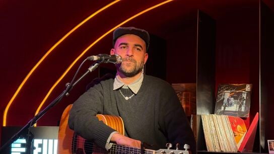Nil Moliner, en el Local de Ensayo Europa FM
