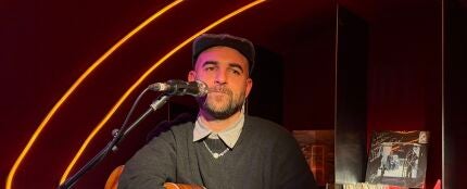 Nil Moliner, en el Local de Ensayo Europa FM