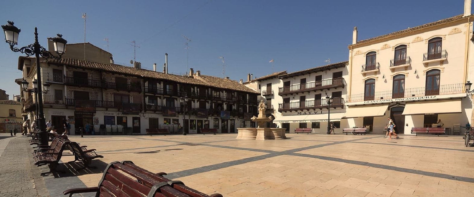 Tarazona de la Mancha (Albacete) — Cuerpos especiales cover