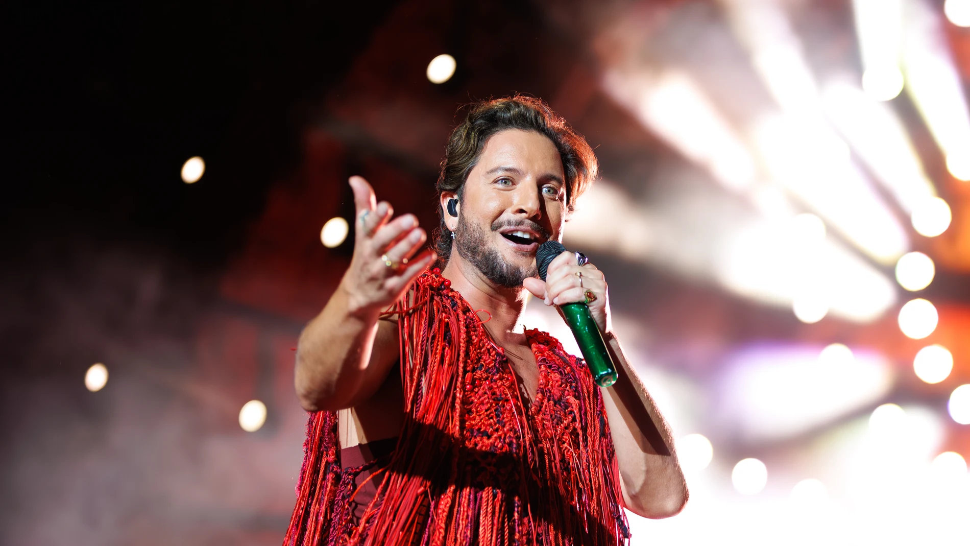 Manuel Carrasco durante el 'Salvaje Tour' en Barcelona Manuel Carrasco durante el 'Salvaje Tour' en Barcelona