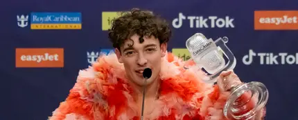 Nemo justo después de ganar Eurovisión 2024 Nemo justo después de ganar Eurovisión 2024