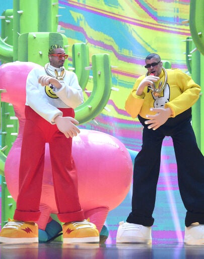 J Balvin y Bad Bunny en 2022