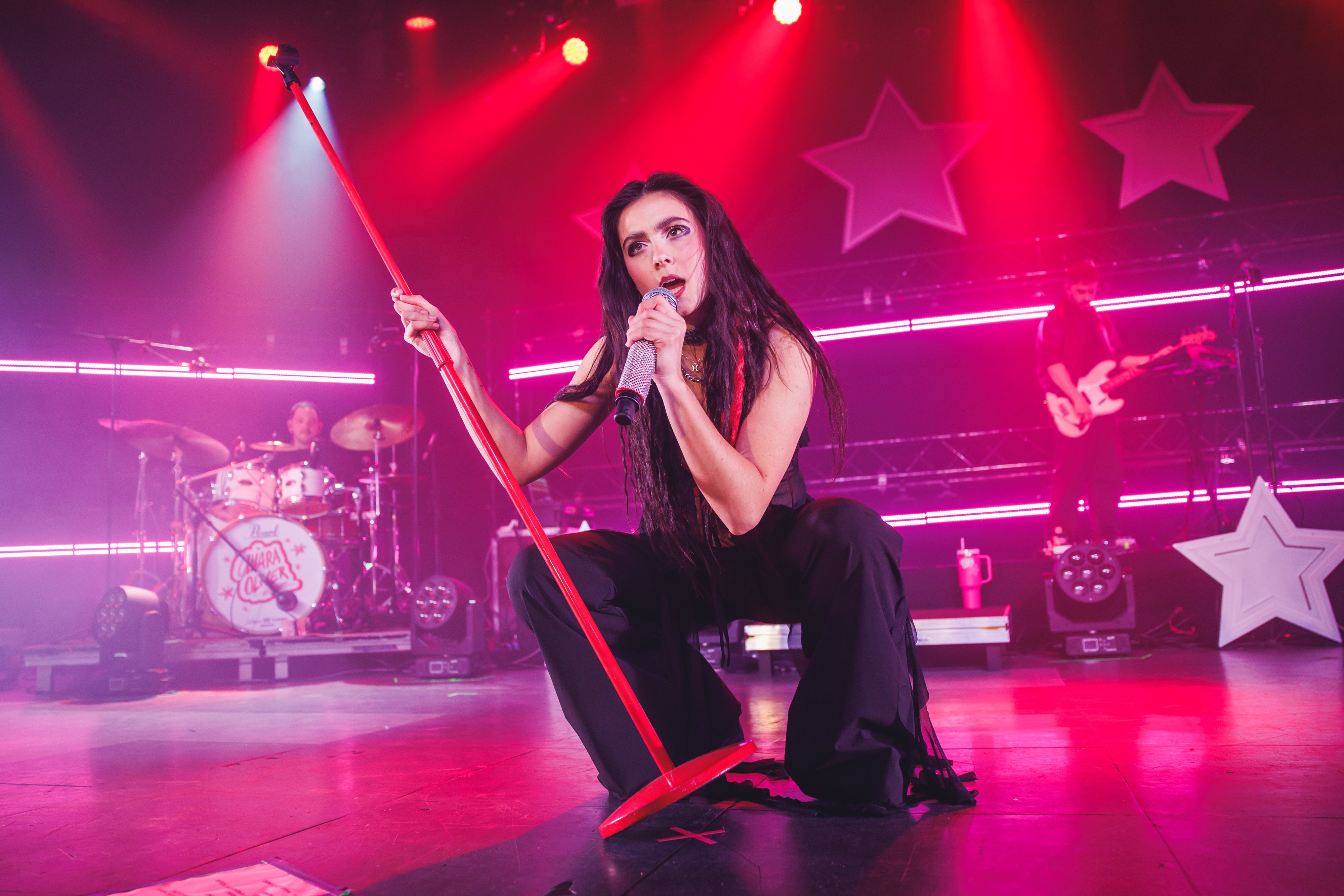 Chiara Oliver actuando en La Riviera Chiara Oliver actuando en La Riviera