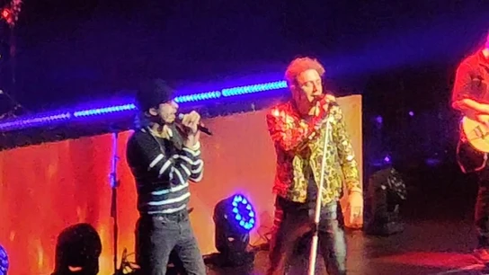 Gisme y Shinova Gisme y Shinova