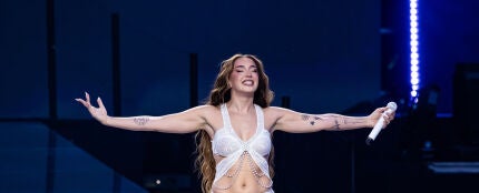 Lola &Iacute;ndigo, en el concierto del 14 de junio de 2025 en el estadio Metropolitano de Madrid. 