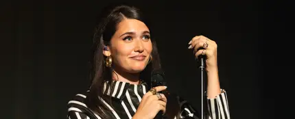 Sienna Spiro, en un concierto en Londres de 2025 Sienna Spiro, en un concierto en Londres de 2025