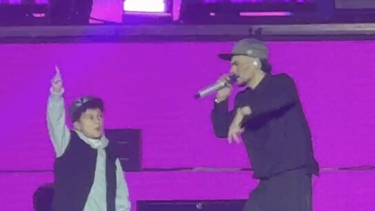Abraham Mateo cantando 'Señorita' en Madrid