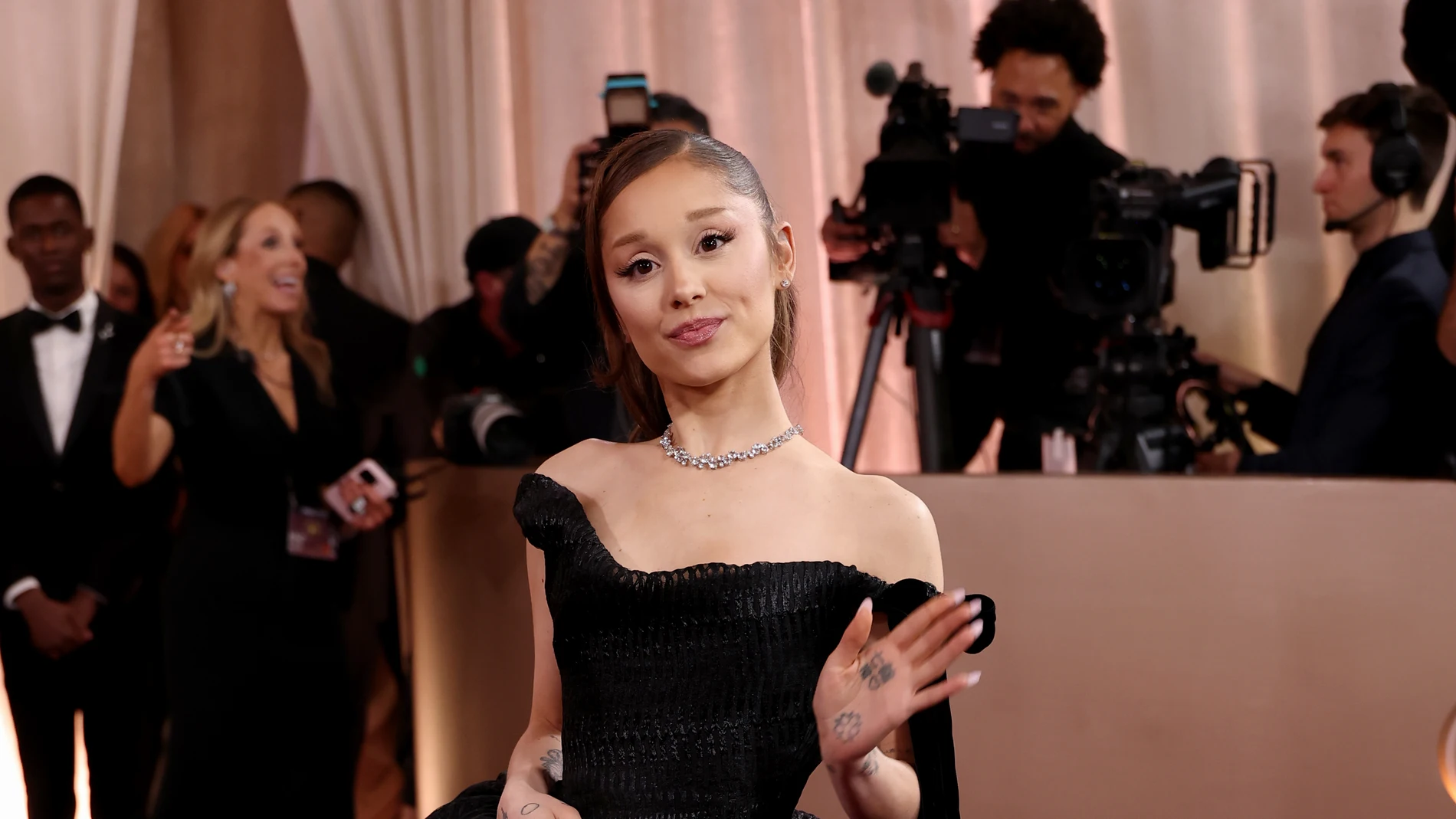 Ariana Grande en los Globos de Oro 2026 Ariana Grande en los Globos de Oro 2026